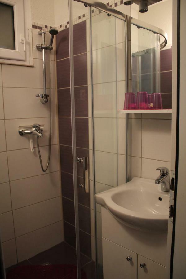Apartmani Atila Damir Omiš Exteriér fotografie