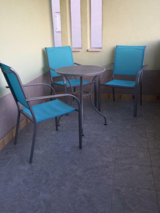 Apartmani Atila Damir Omiš Exteriér fotografie