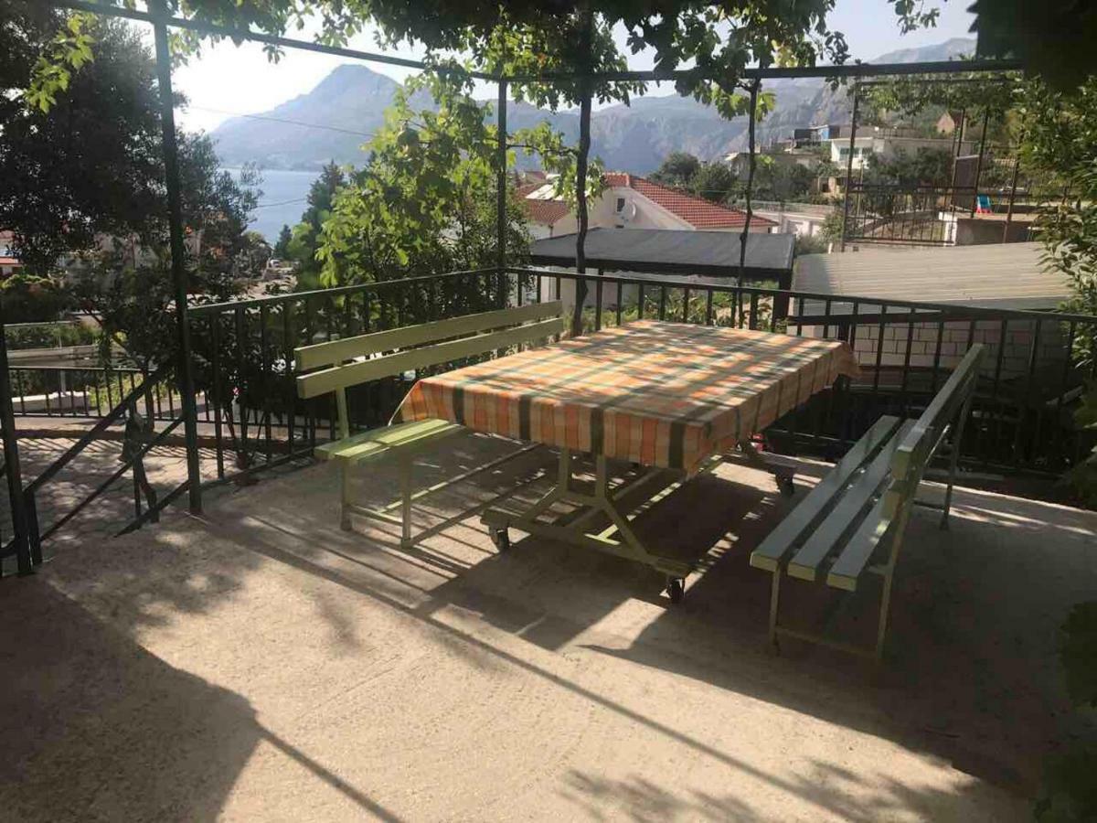 Apartmani Atila Damir Omiš Exteriér fotografie