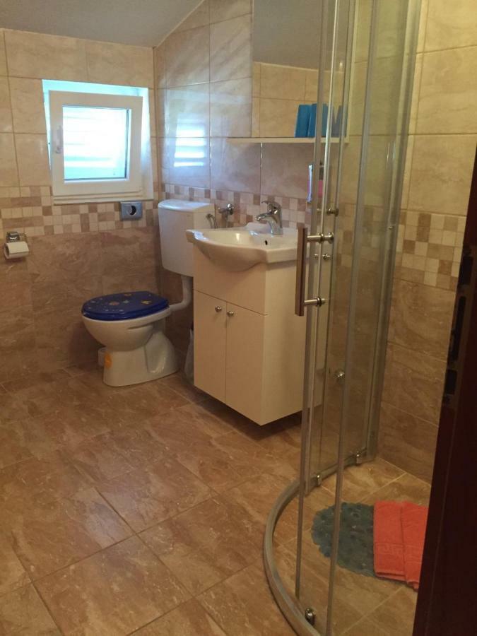 Apartmani Atila Damir Omiš Exteriér fotografie