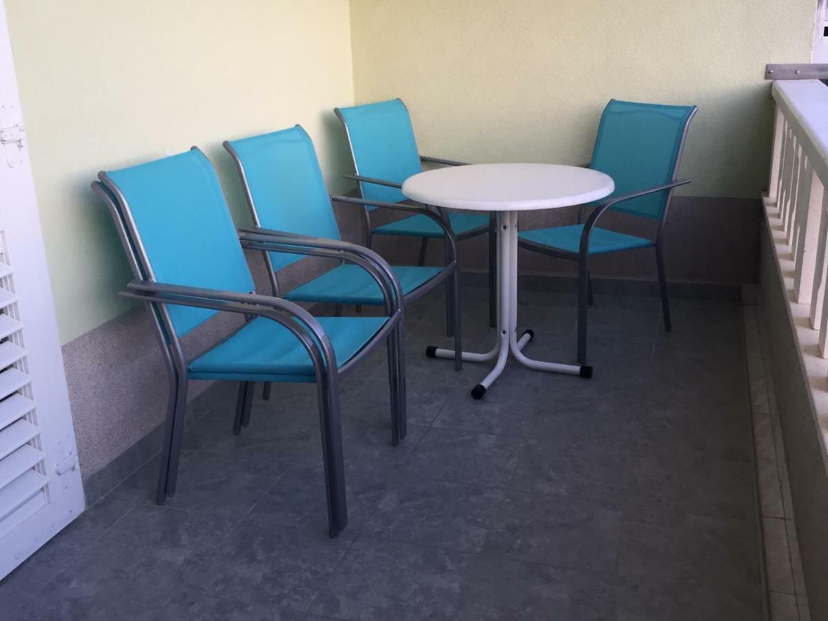 Apartmani Atila Damir Omiš Exteriér fotografie