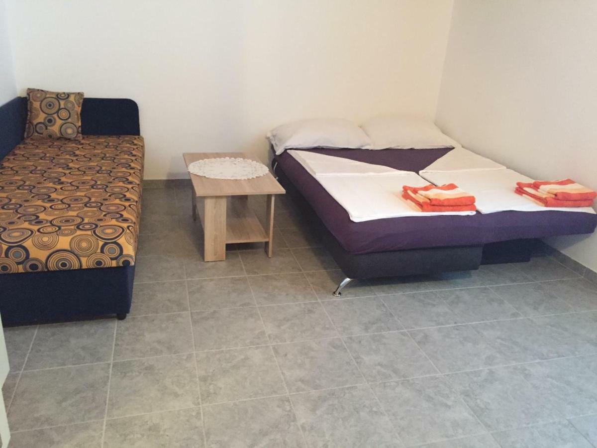 Apartmani Atila Damir Omiš Exteriér fotografie