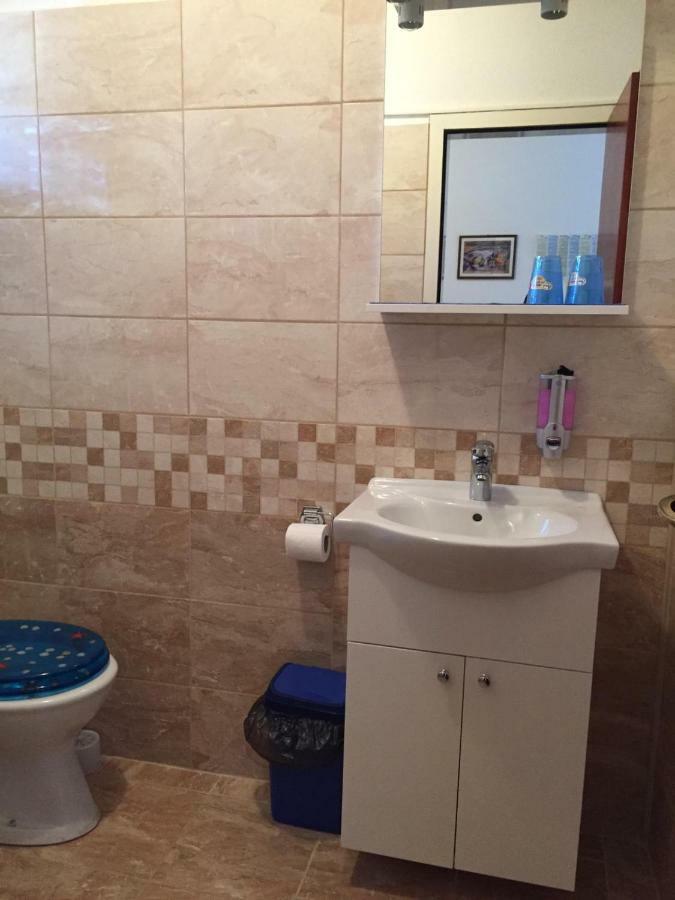 Apartmani Atila Damir Omiš Exteriér fotografie
